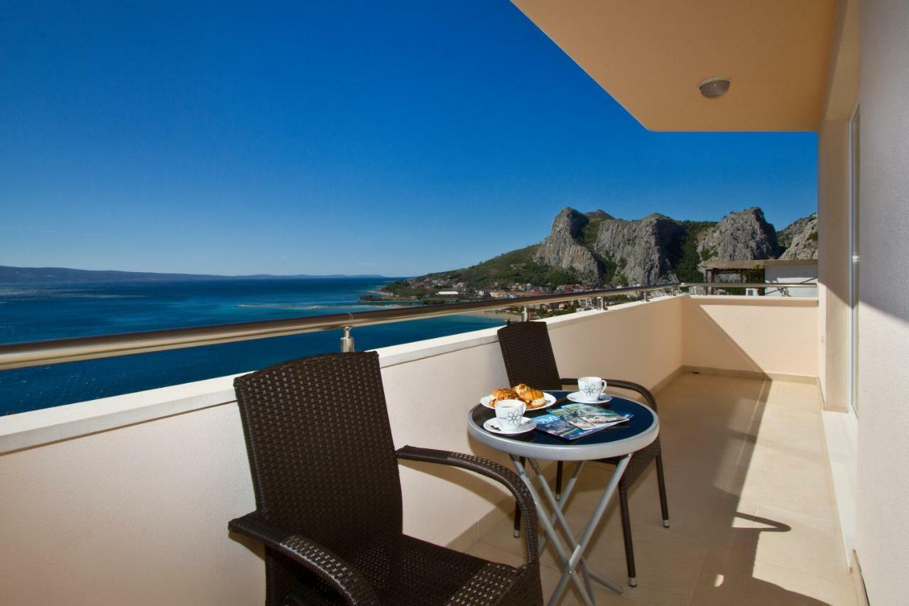 Villa Omis Michy - Family House For Big And Small Groups Exterior photo