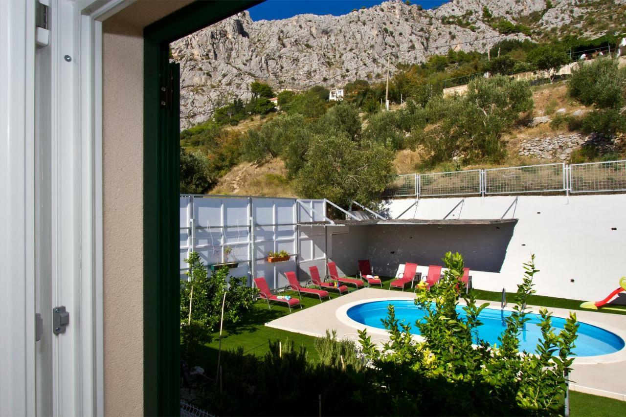 Villa Omis Michy - Family House For Big And Small Groups Exterior photo