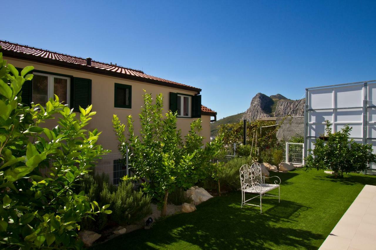 Villa Omis Michy - Family House For Big And Small Groups Exterior photo