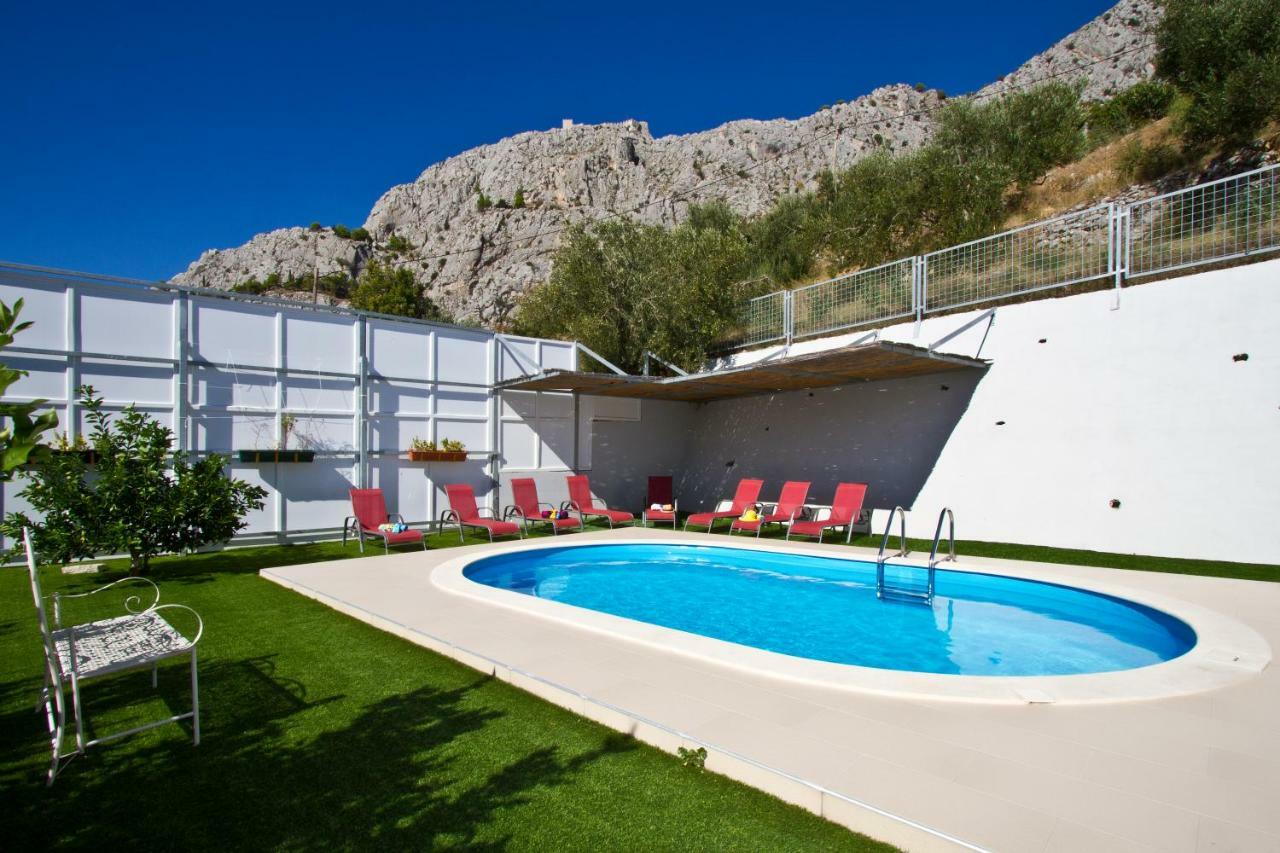 Villa Omis Michy - Family House For Big And Small Groups Exterior photo