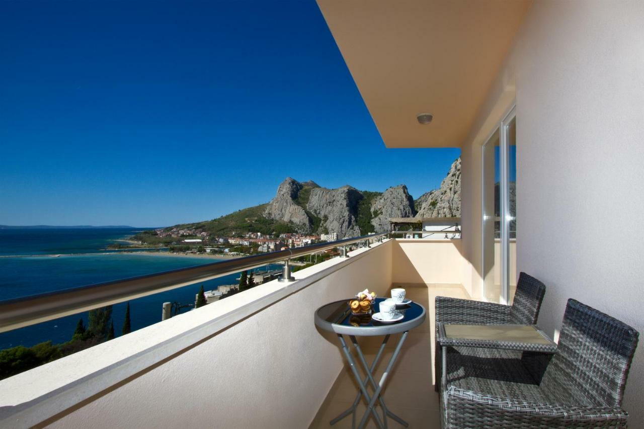 Villa Omis Michy - Family House For Big And Small Groups Exterior photo